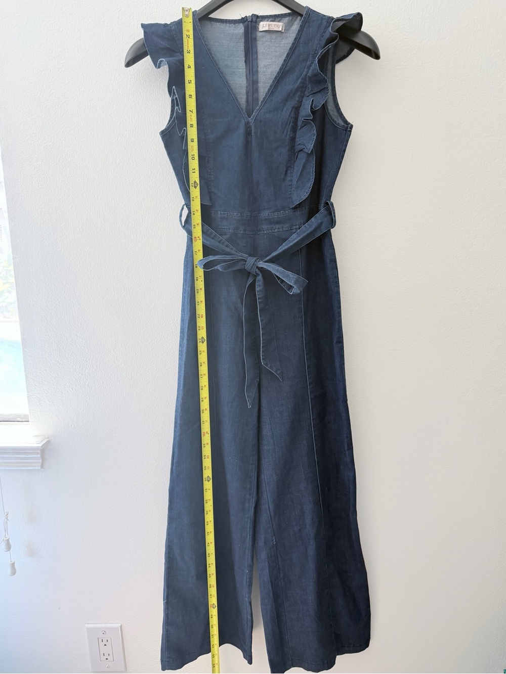La Reyna Chambray Wide Leg Jumpsuit Ruffle V Neck Tie Waist Women’s L - Picture 6 of 9
